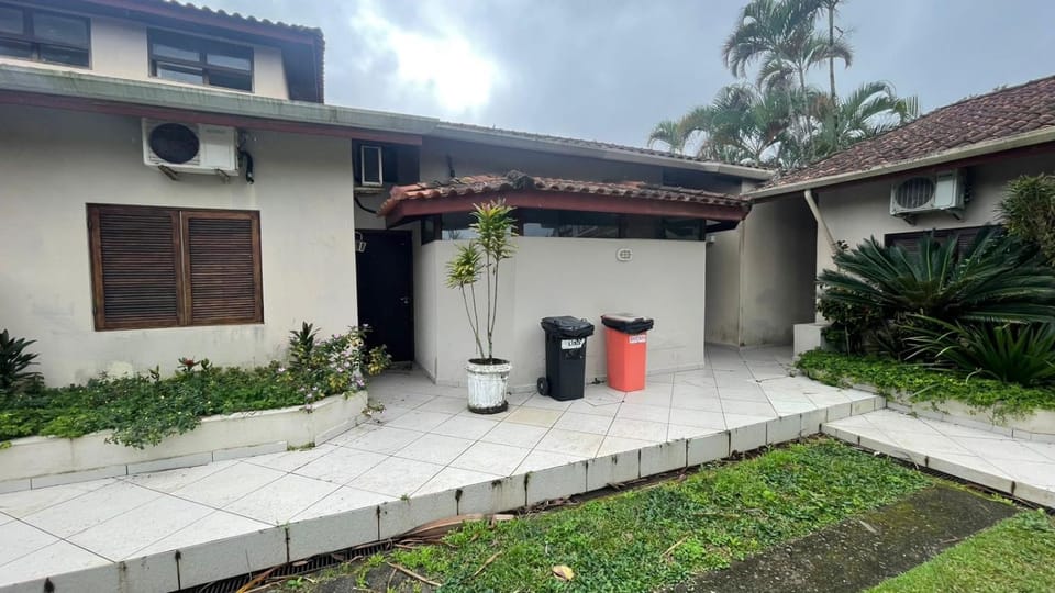 Casa em condominio House in São Sebastião