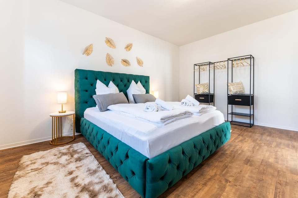 Bed, Bedroom, wardrobe