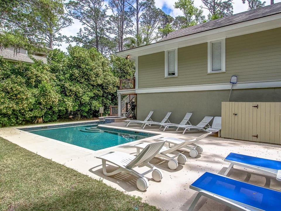 1 Catboat House in Hilton Head Island