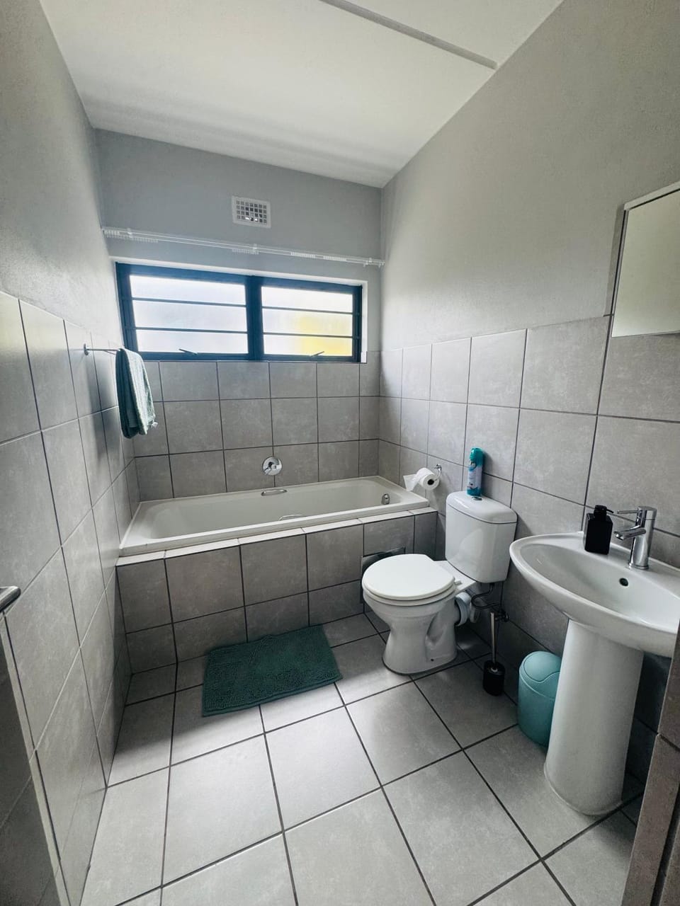 Noordwyk Urban Retreat Apartment in Gauteng