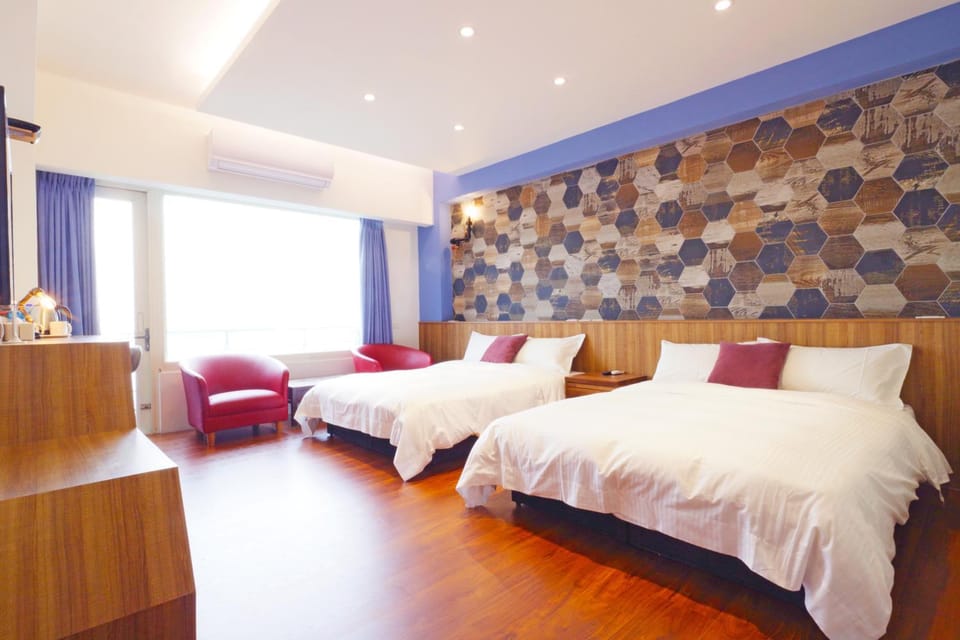 Balcony/Terrace, Photo of the whole room, Decorative detail, Decorative detail, Bedroom, On site, Sea view, Sea view, bunk bed