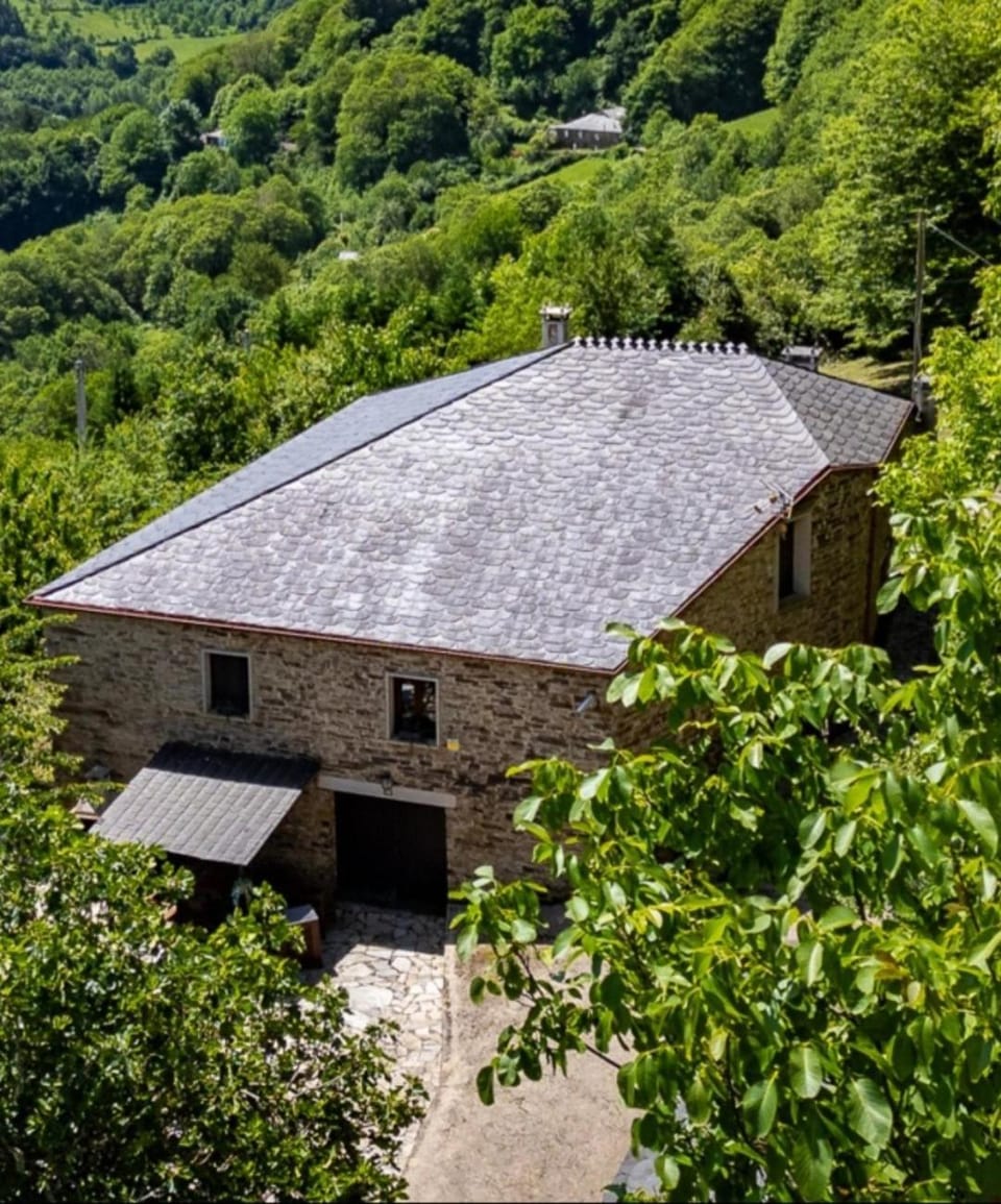 Lar das louseiras House in Asturias