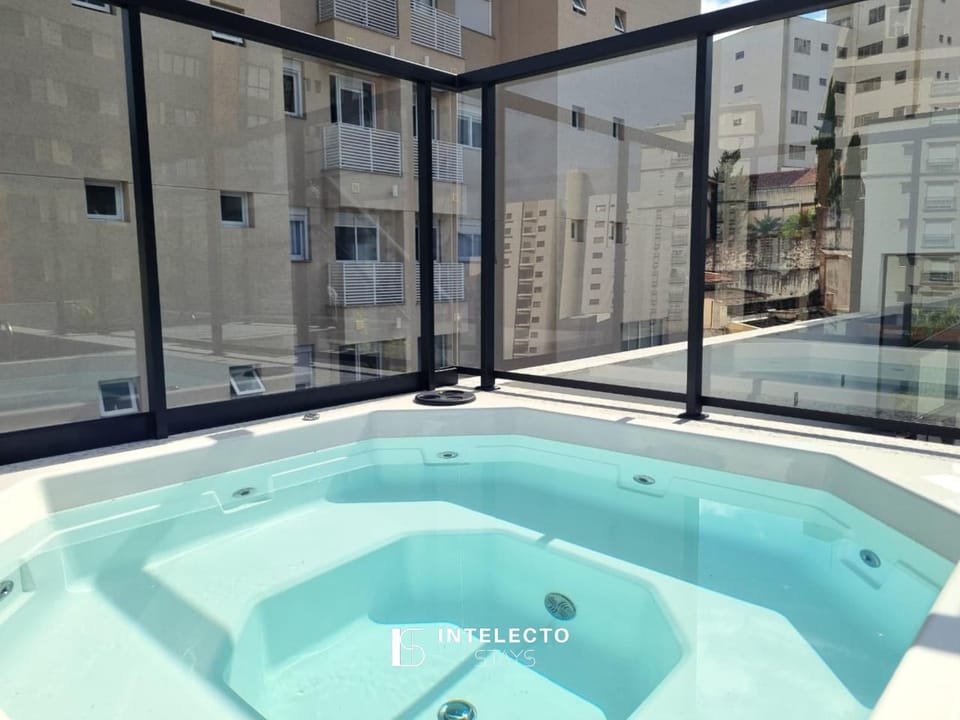 Hot Tub, Landmark view