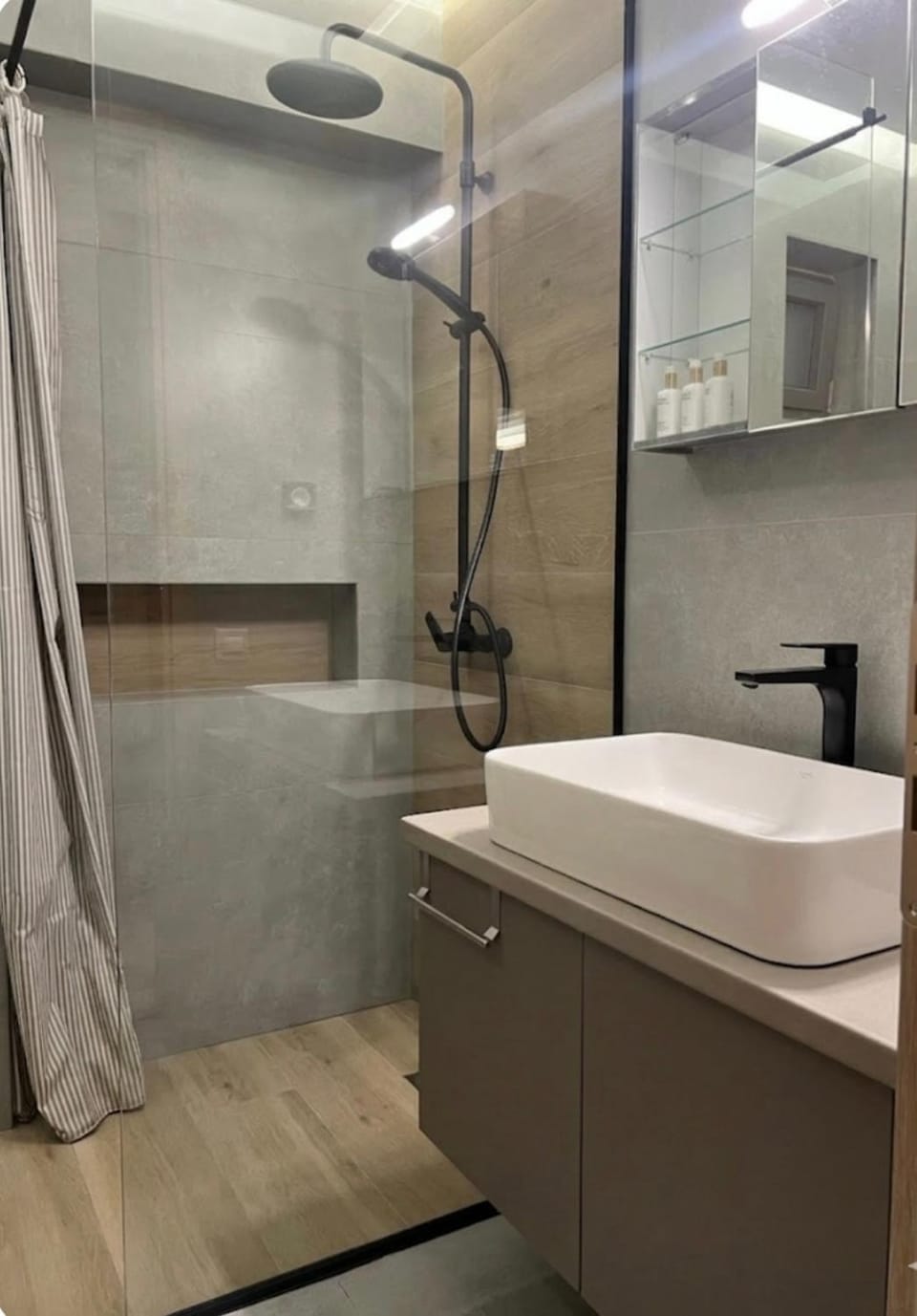 Shower, Bathroom