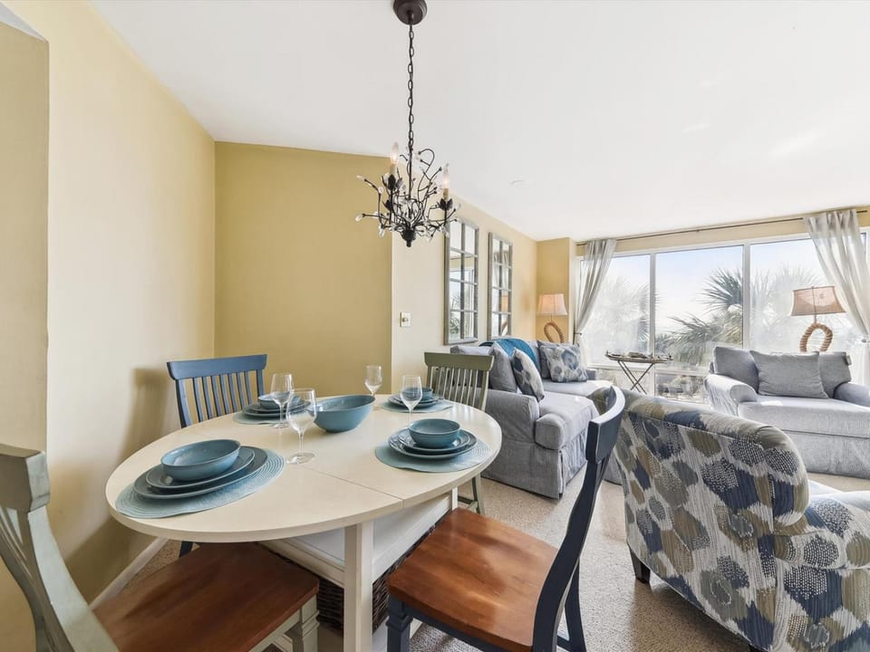1201 Villamare. House in Hilton Head Island