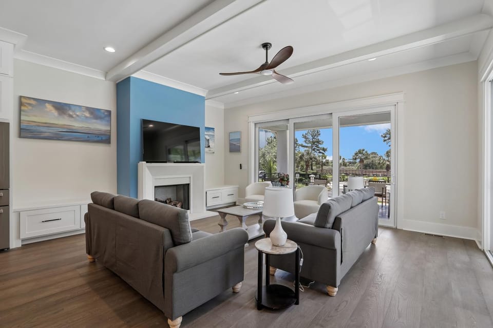 13 Bradley Circle. House in Hilton Head Island