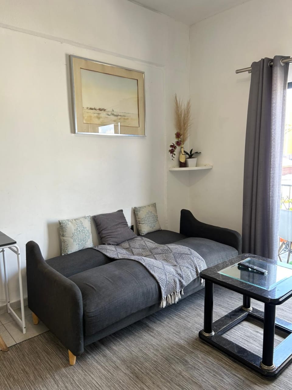 Neat Apartment-Sleeper Bed Apartment in Sandton