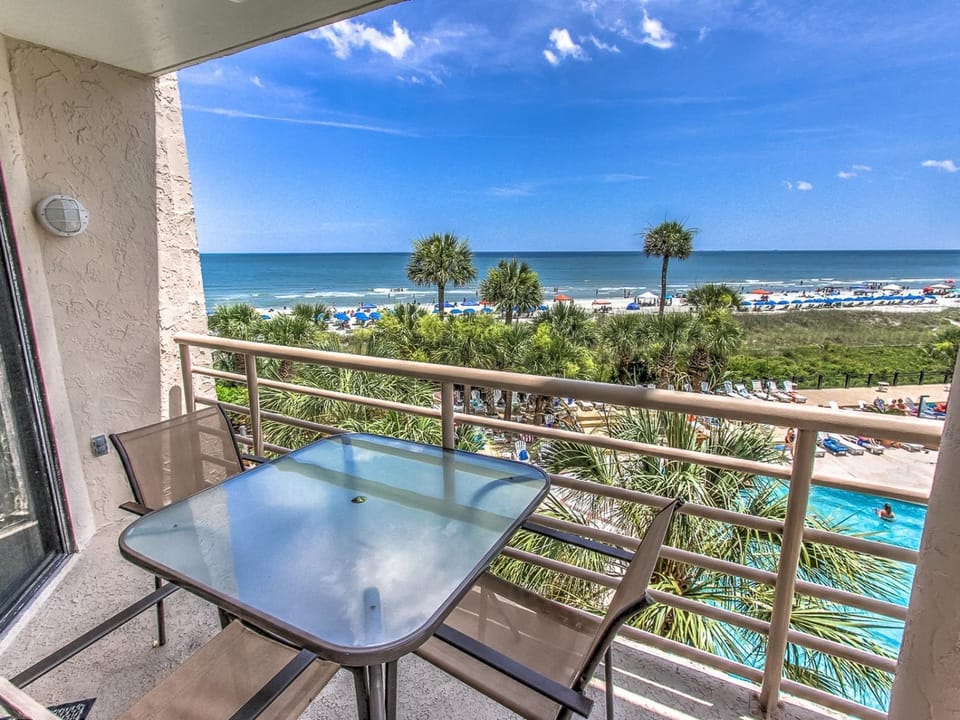 1301 Villamare. House in Hilton Head Island