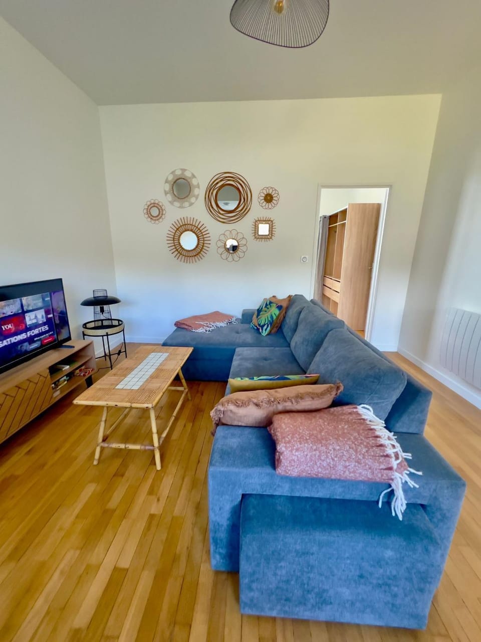 TV and multimedia, Living room