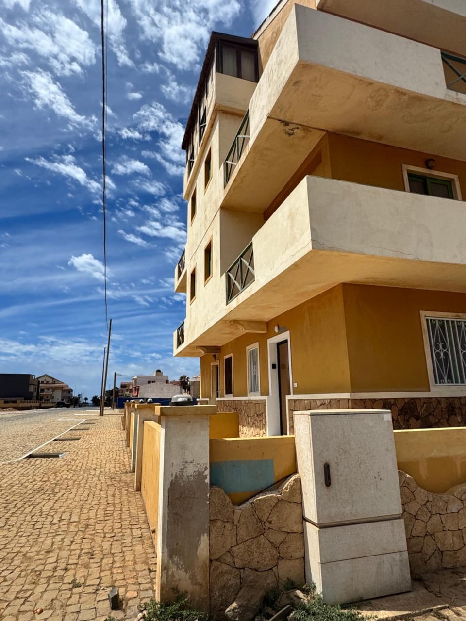 Property building, Day, Street view