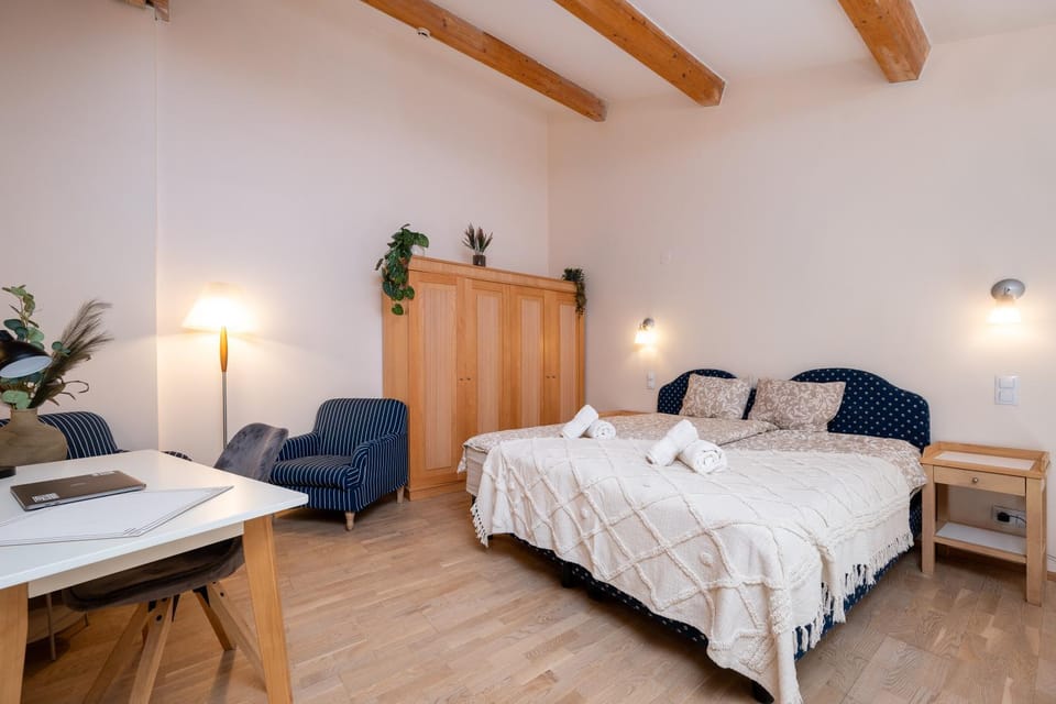 All-inclusive - 2 story loft - next to Old Town Apartment in Tallinn
