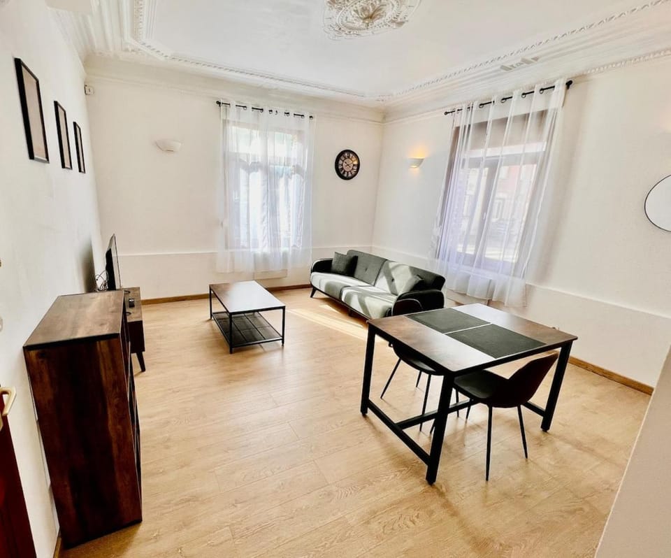 Cozy & Lumineux Apartment in Valenciennes