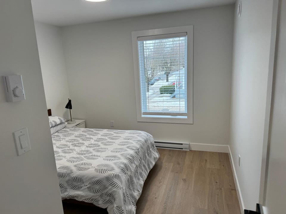 Modern Townhouse Room Vacation rental in Fredericton
