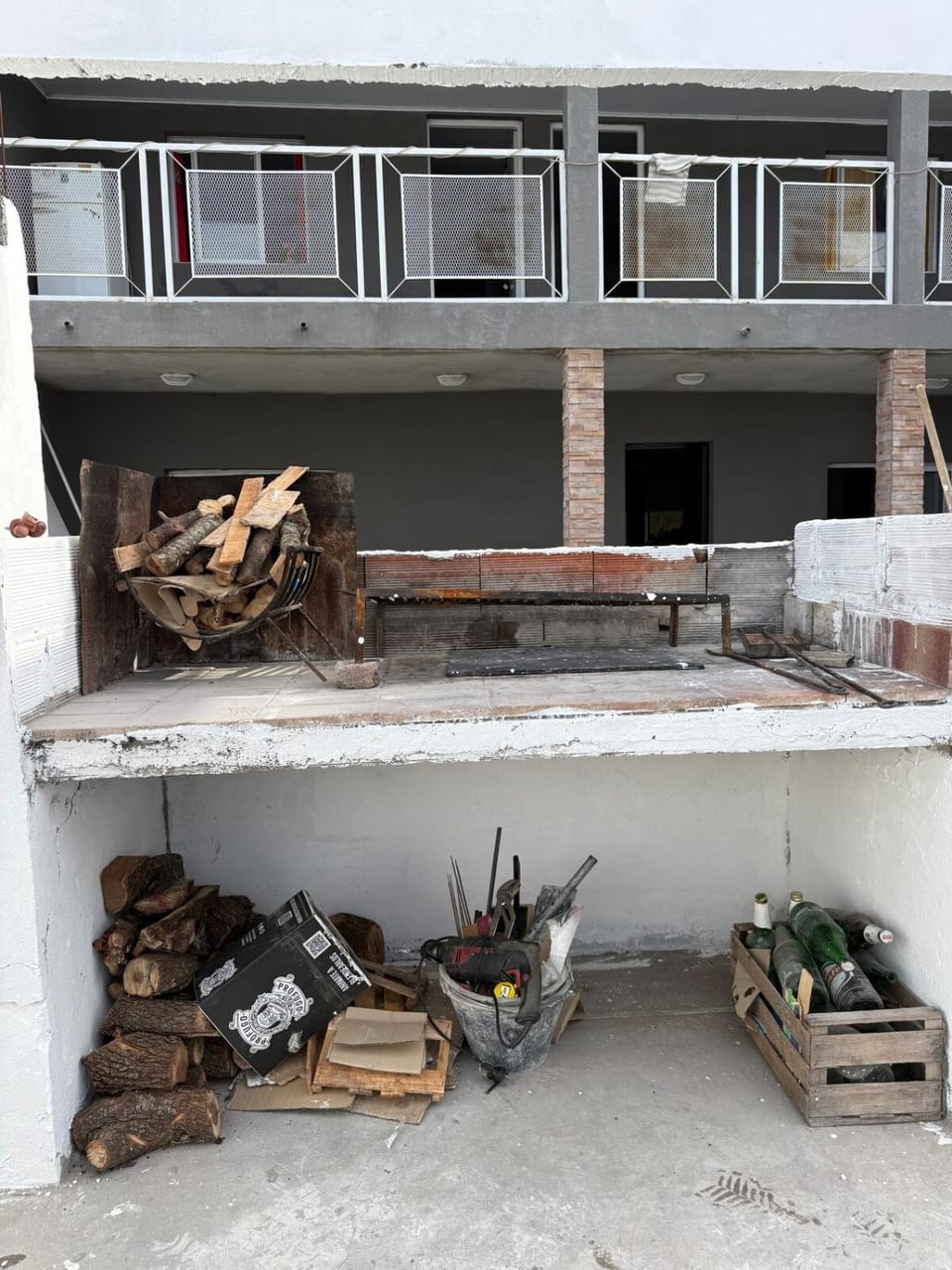 Property building, Day