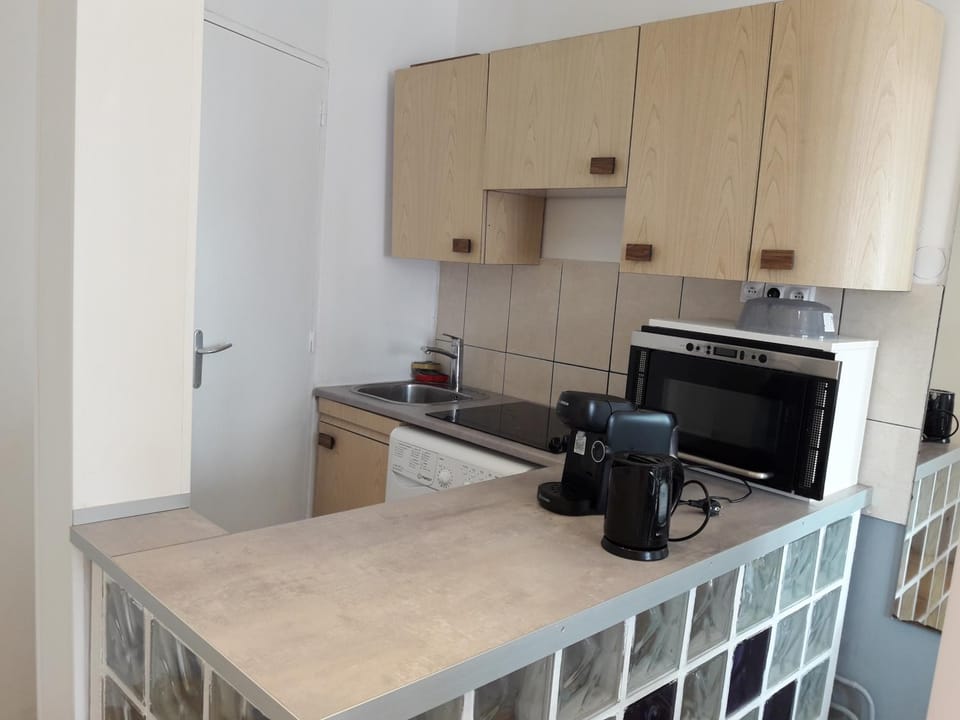 Appartement indépendant 33m carré dans une maison de ville - Blue Apartment in Gagny
