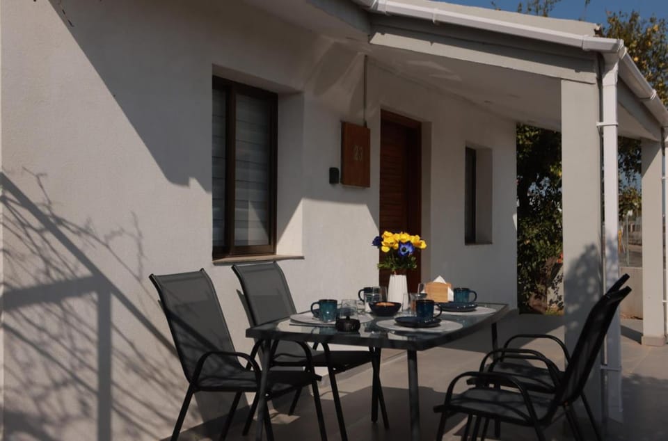 Patio, Balcony/Terrace, Seating area
