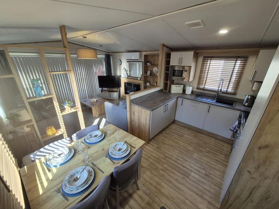 Whitstable Hemsworth Villa House in City of Canterbury