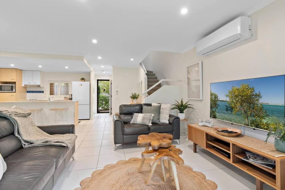 Noosa resort pool paradise close to Noosa river Apartment in Noosaville