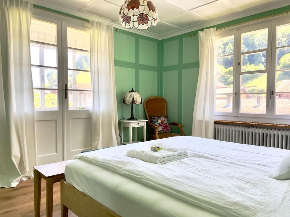 Bed, Photo of the whole room, Bedroom, towels