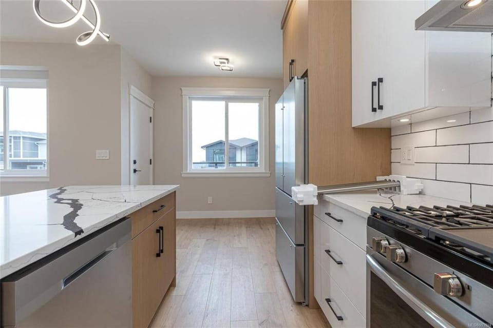 Splendid Home in Victoria House in Langford