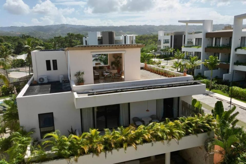 Property building, View (from property/room), Balcony/Terrace, Mountain view