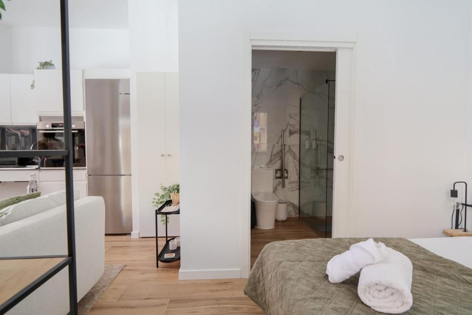 Bed, Photo of the whole room