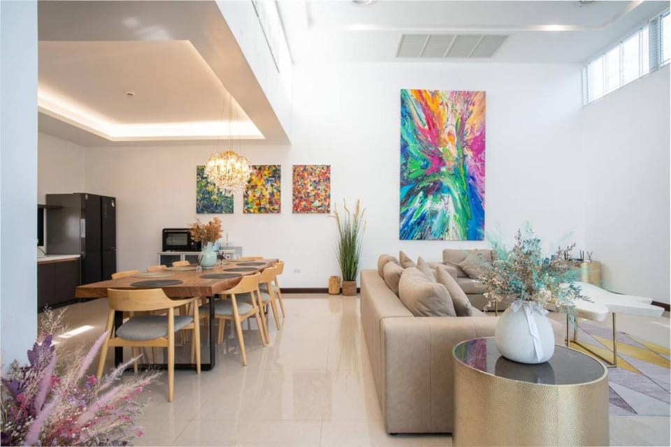 Villa Solis Family Getaway with pool Villa in Chalong