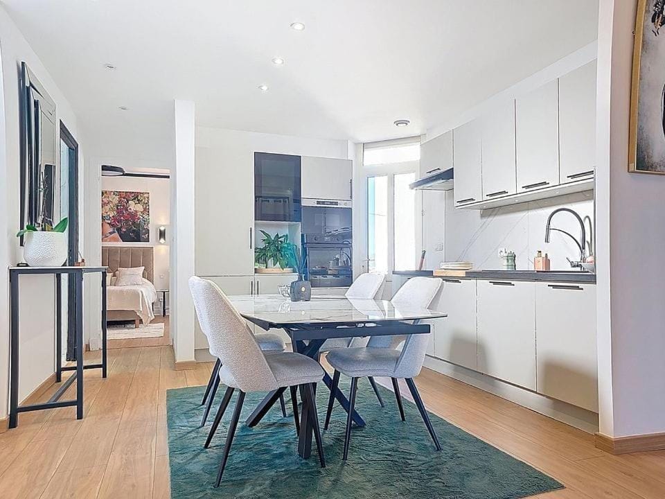 Le Briand Superbe Appartement avec Vue 4 personnes Apartment in Valence