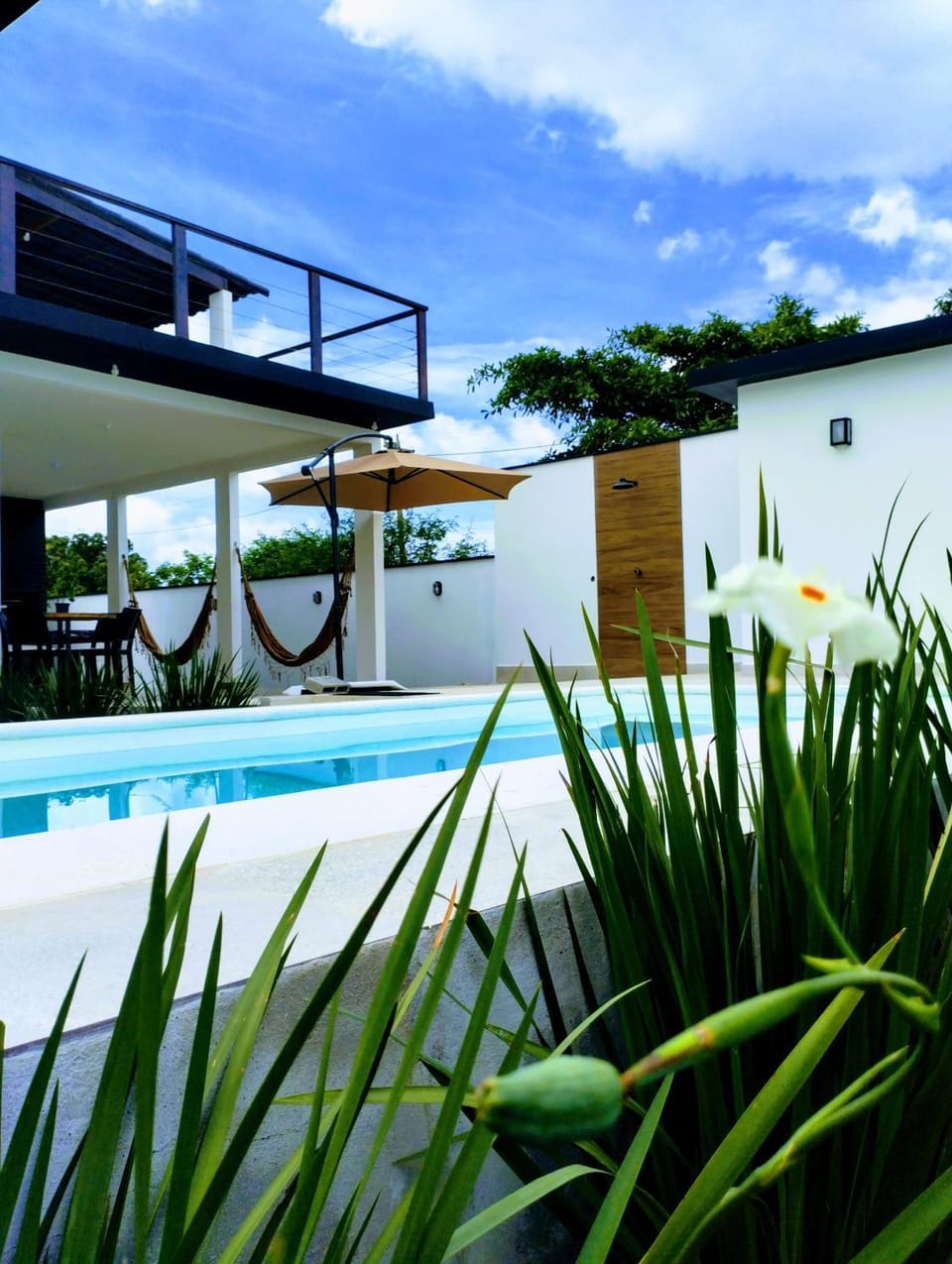 Shower, Balcony/Terrace, Swimming pool