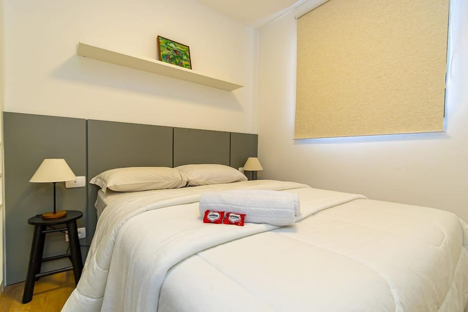 Apartamento de 2q c/ vaga em região nobre -SOU401B Apartment in Curitiba