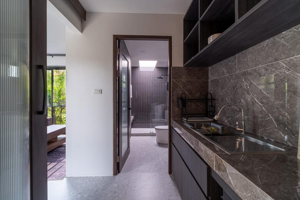 Shower, Bathroom, Kitchen or kitchenette