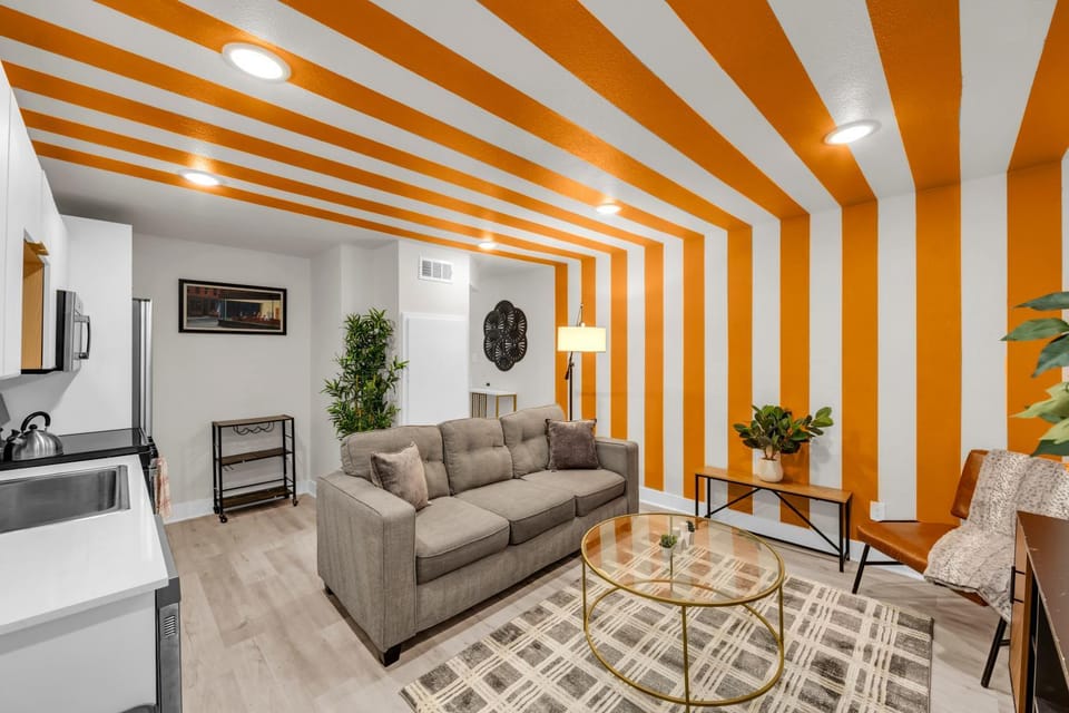 PK Dallas E1 Apartment in Dallas