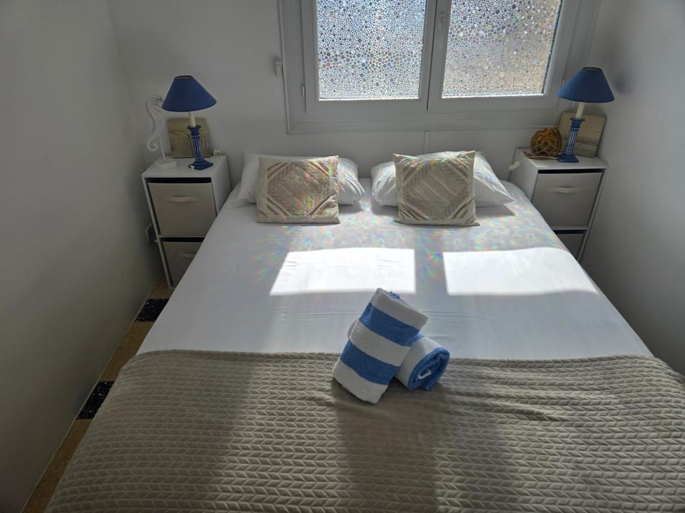 Bed, Photo of the whole room