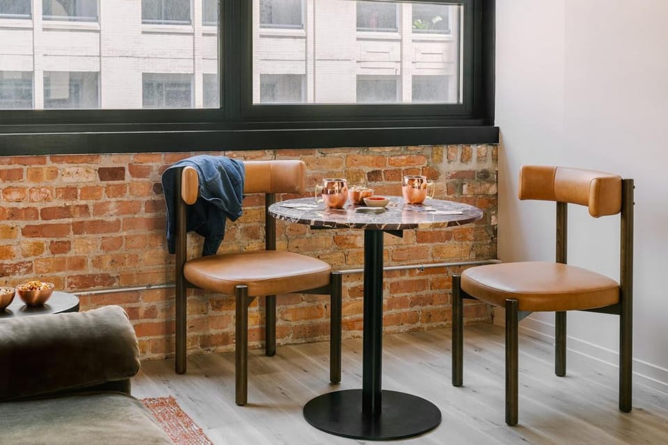 LIVN West Loop Chicago King Studio Apartment in West Loop