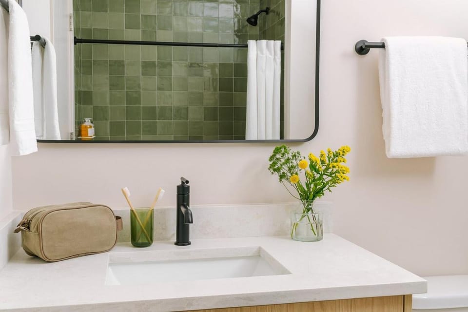 LIVN West Loop Chicago 1 BR Apartment in West Loop