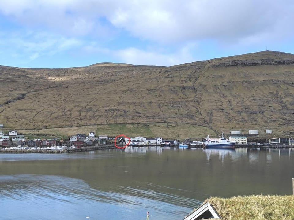 Løðupakkhúsið - LPH - Top Floor Apartment in Europe
