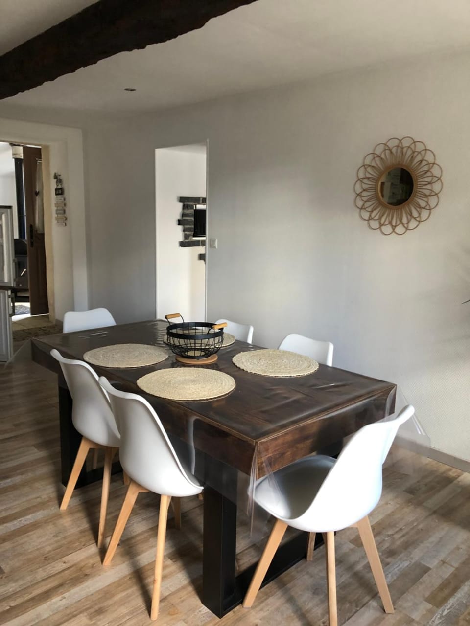 Seating area, Dining area
