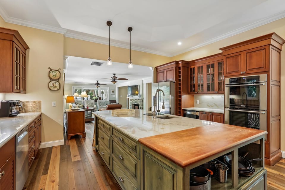 10 Gunnery Lane. House in Hilton Head Island