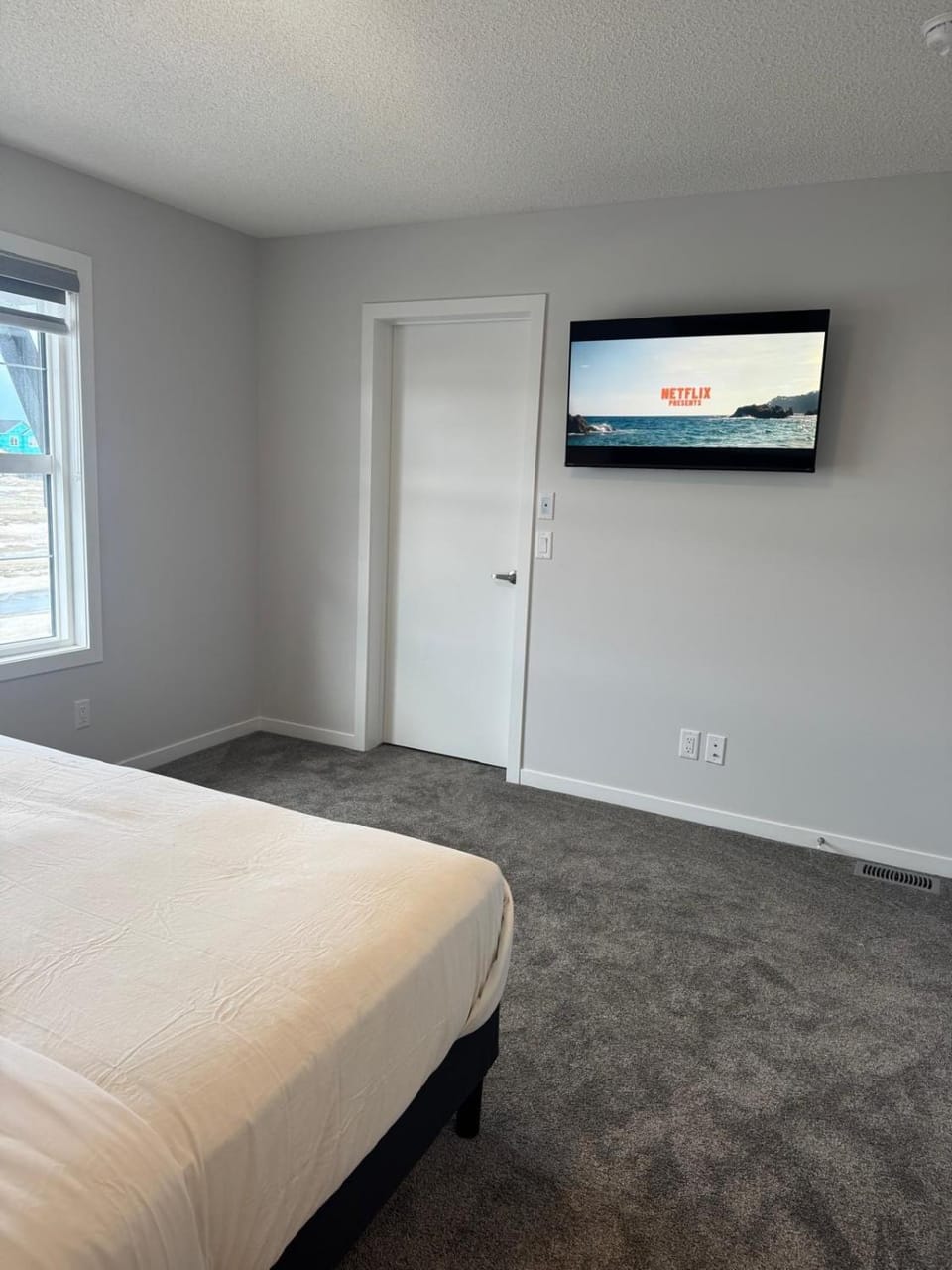 Comfort Haven 3BR Family Home in Ambleton House in Calgary