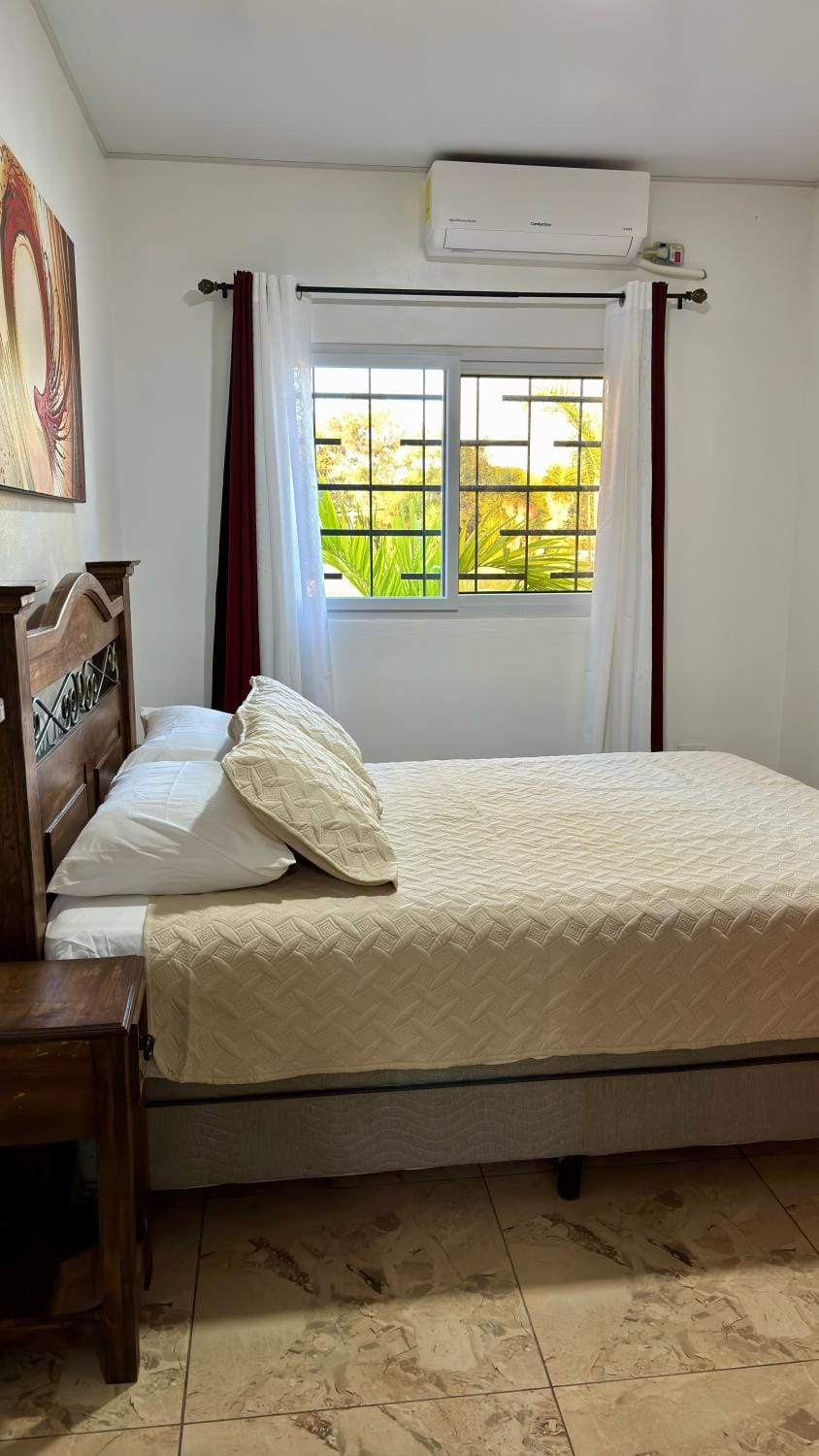 Bed, Bedroom, air conditioner