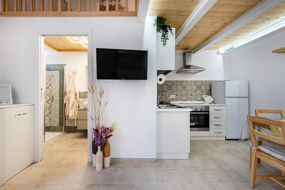 Bathroom, kitchen
