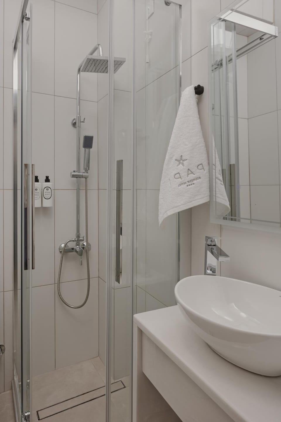 Shower, Bathroom, towels