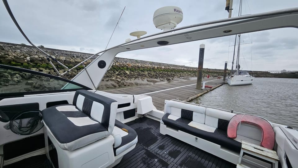 Lisboa Barco Gold Prestige Marina Parque das Nações Docked boat in Lisbon