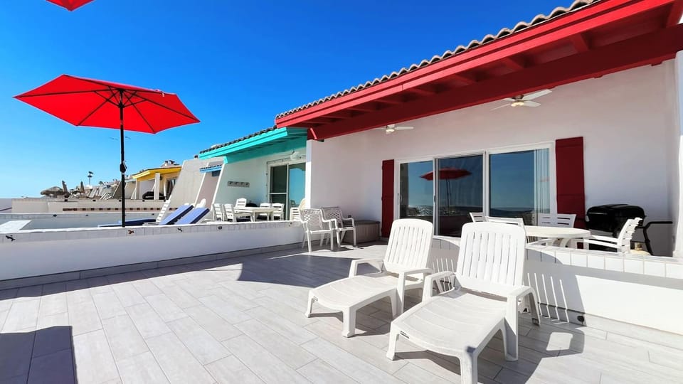 Charming & Cozy Beachfront Condo Las Olas I 19 House in Rocky Point