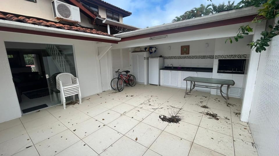 Casa em condominio House in São Sebastião