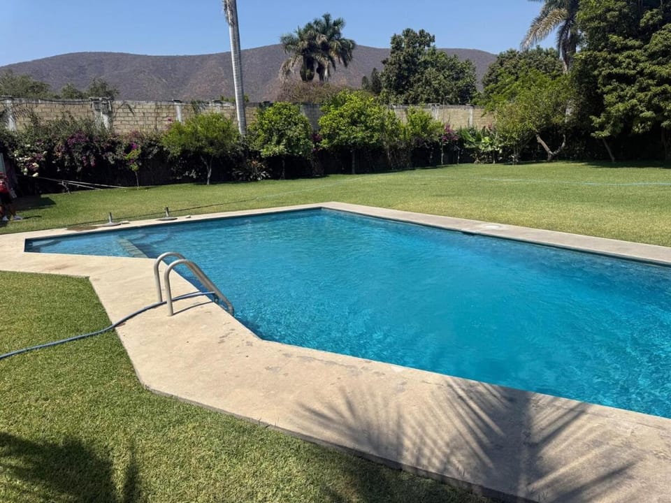 Casa Los Cardenales Ticuman House in State of Morelos