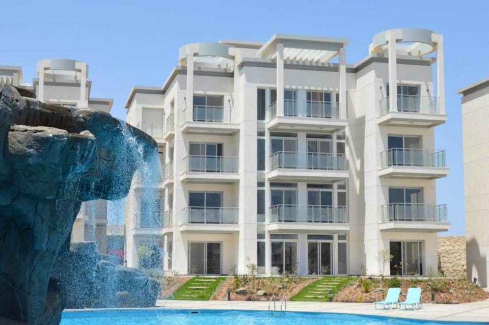 Sunny Beach Luxury Apartment - Free Beach & Pools Apartment in Sharm El-Sheikh