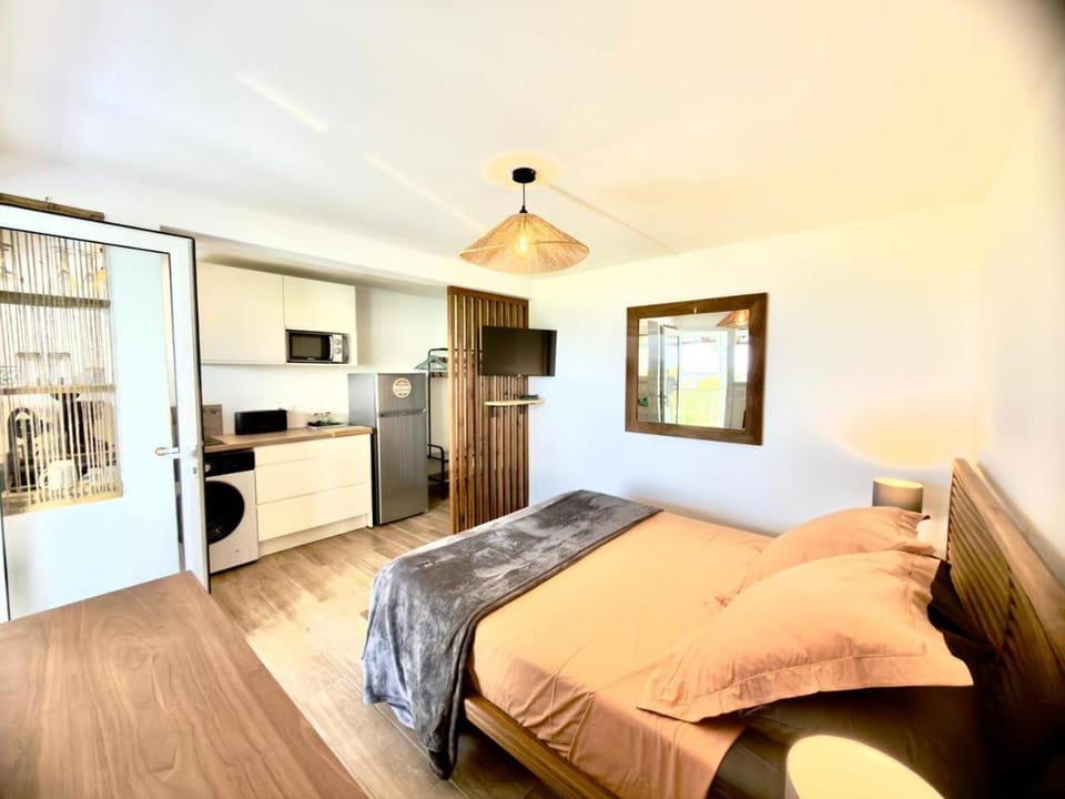 Sunset View - Panoramic Sea View - Deshaies Apartment in Deshaies