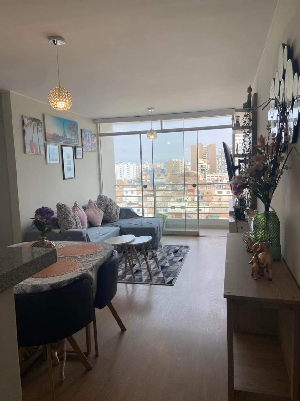 Living room, Dining area