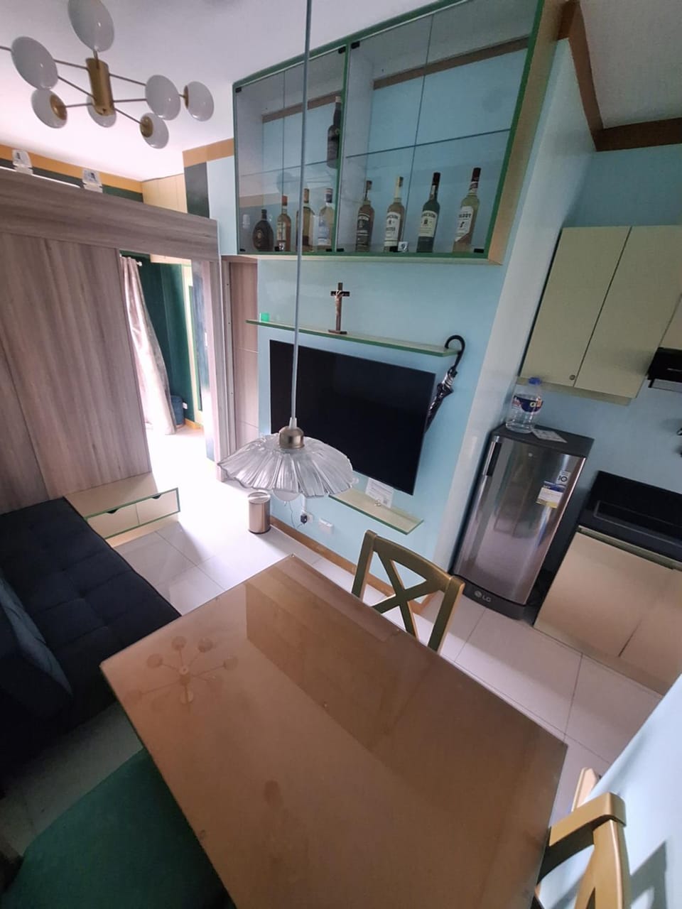 Carl fritz Condo Hotel in Las Pinas